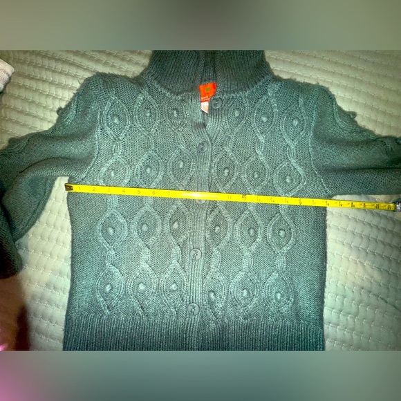 Hearts of palm soft sage Green Cable Knit Sweater with ball dots Size Small GUC - Picture 11 of 14